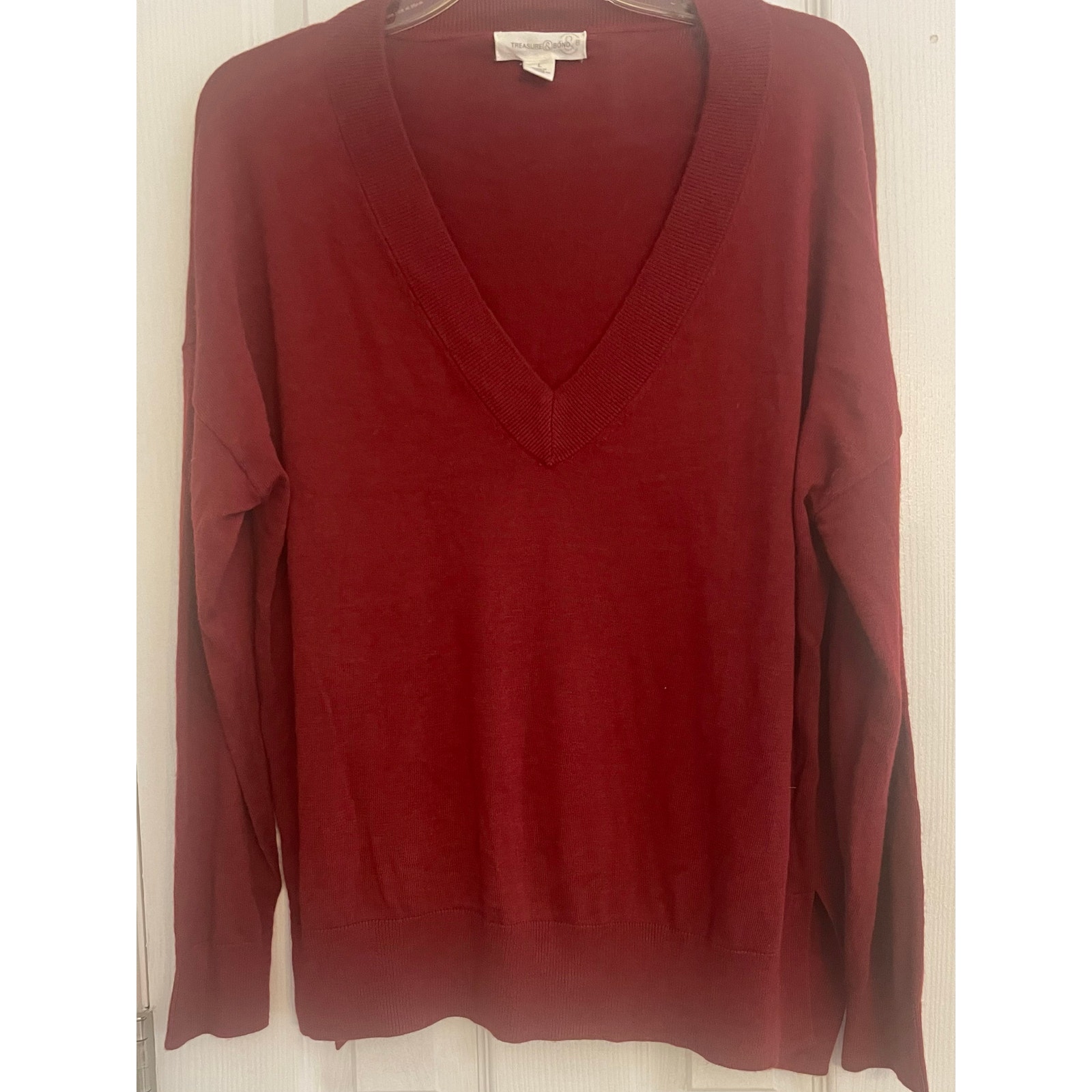 Treasure And Bond Vneck Lsleeved Crimson Lightweight Pullover Sweater, A66
